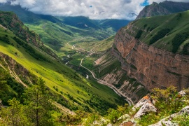 пеший поход на каменных залив